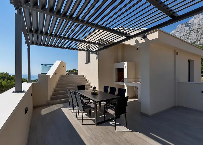 Villa Luxury Basak With Infinity Pool And Sea View