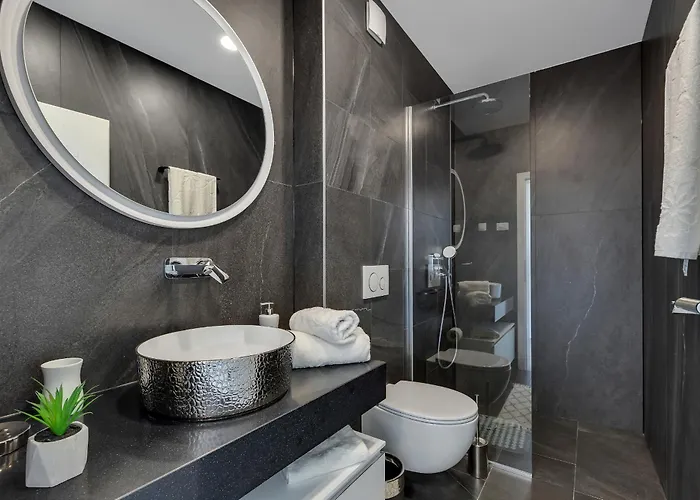 Villa Luxury Basak With Infinity Pool And Sea View *