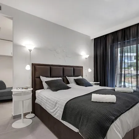 Villa Luxury Basak With Infinity Pool And Sea View