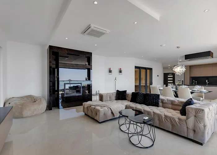 Villa Luxury Basak With Infinity Pool And Sea View Makarska